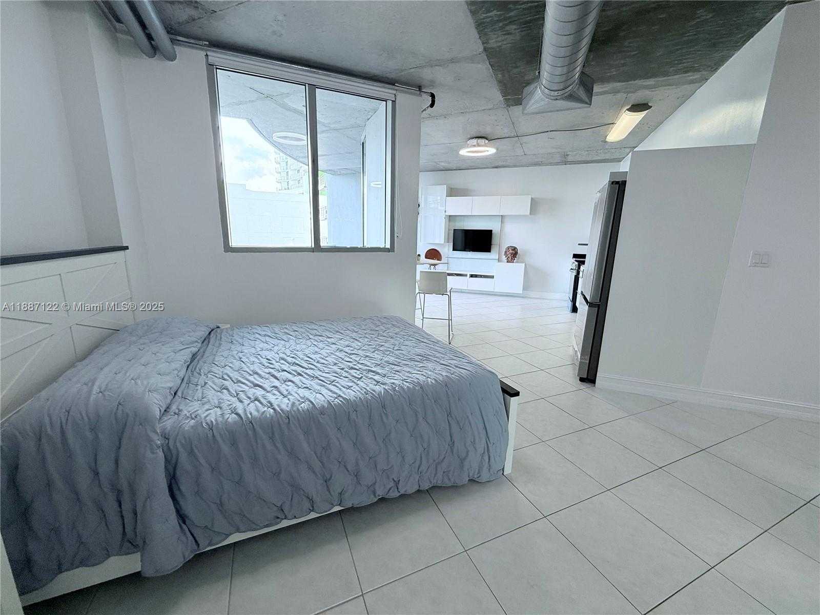 Small Image of 690 SOUTH WEST 1ST CT #1134, Miami Number 11