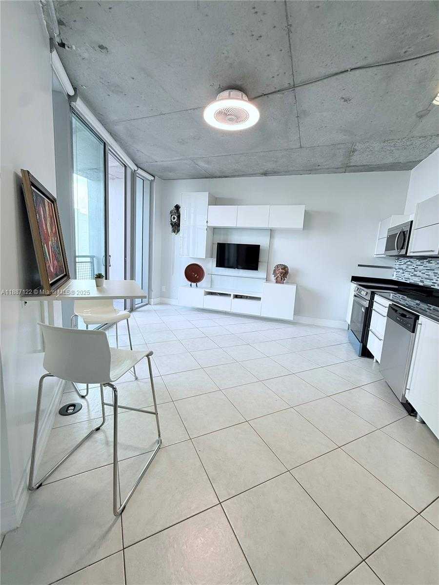 Small Image of 690 SOUTH WEST 1ST CT #1134, Miami Number 12