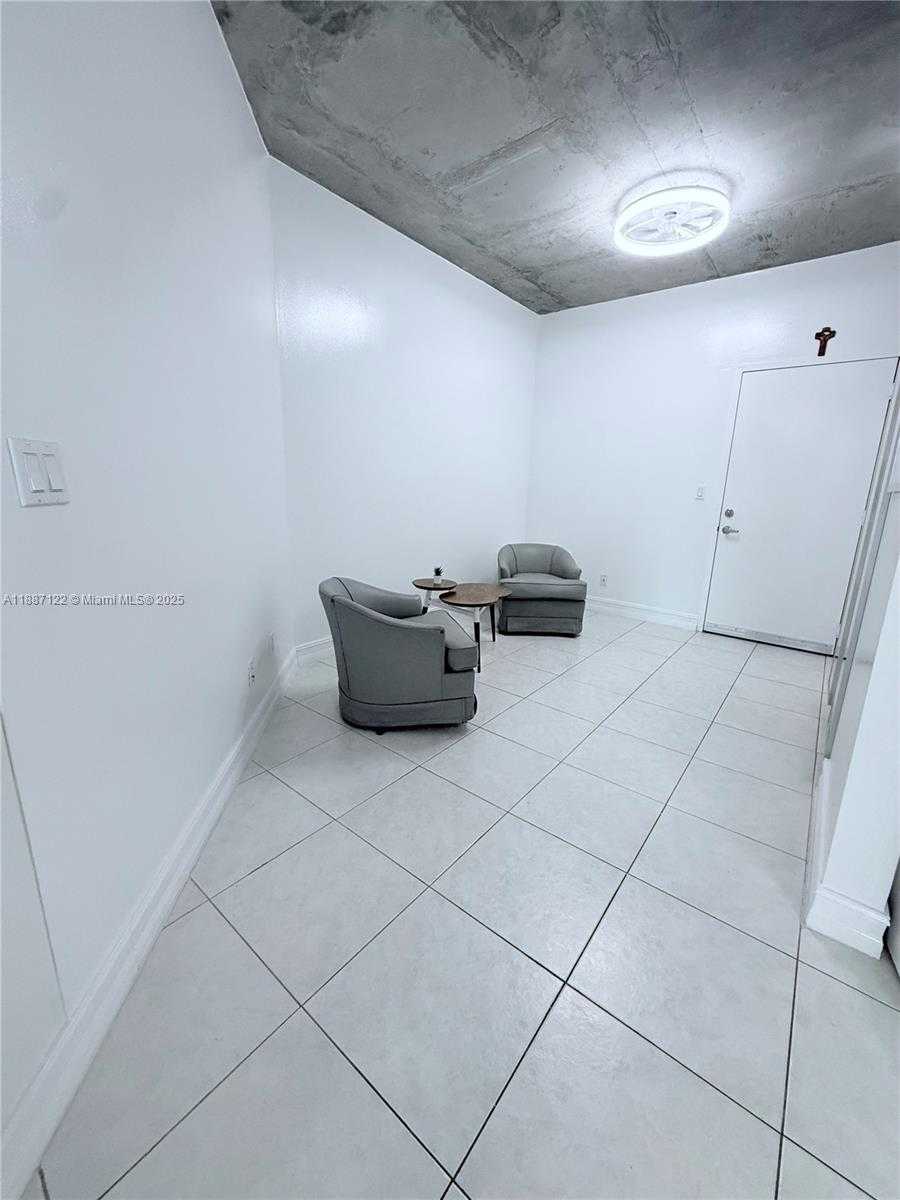 Small Image of 690 SOUTH WEST 1ST CT #1134, Miami Number 5
