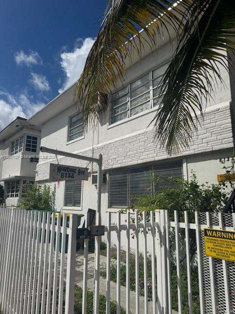 Small Image of 8132 HARDING AVE #15, Miami Beach Number 2