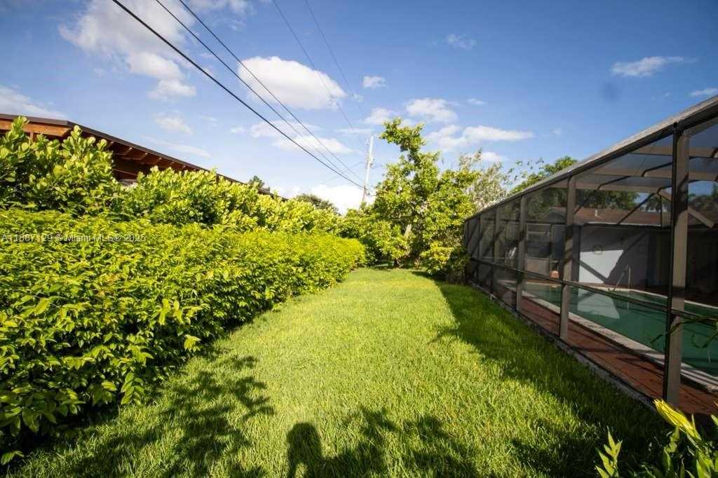 Small Image of 9041 SOUTH WEST 88TH ST #9041, Miami Number 12