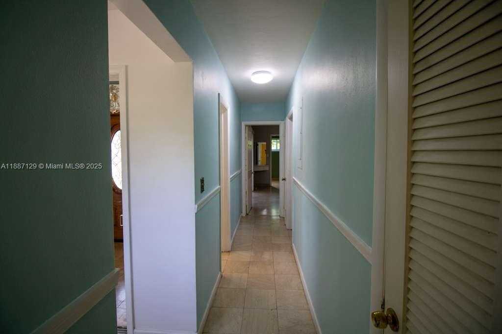 Small Image of 9041 SOUTH WEST 88TH ST #9041, Miami Number 25