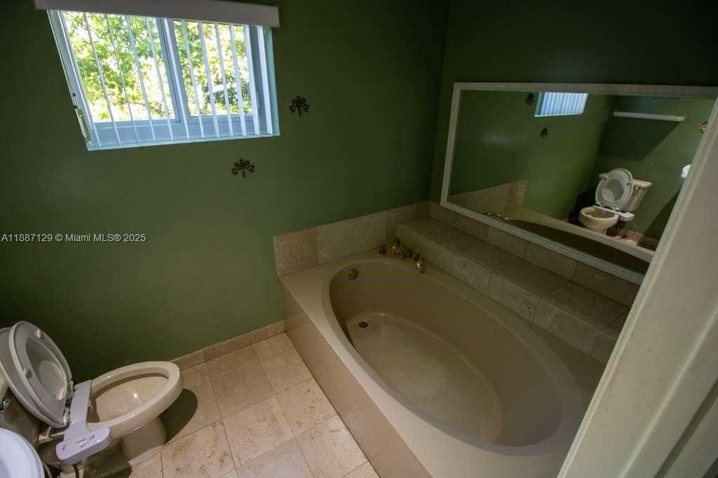Small Image of 9041 SOUTH WEST 88TH ST #9041, Miami Number 26