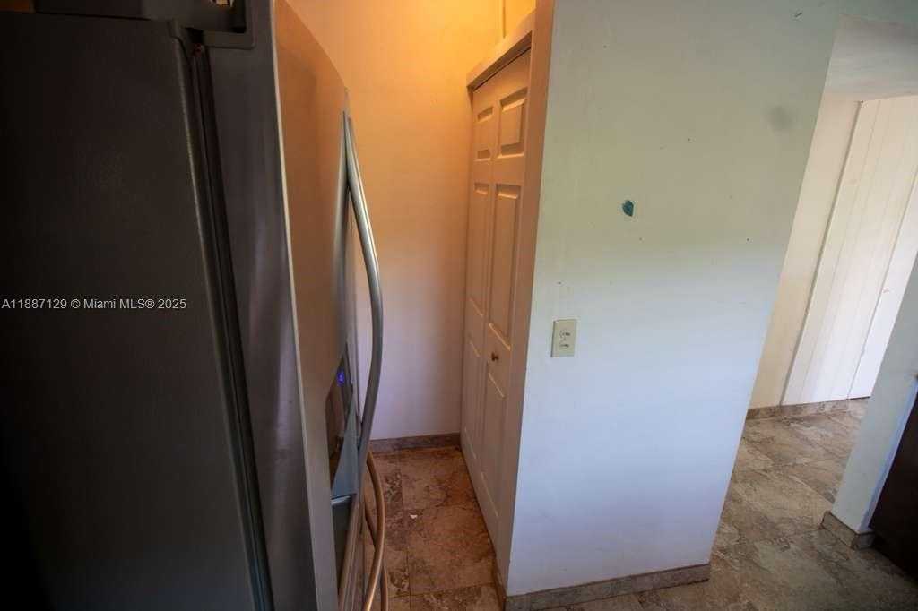 Small Image of 9041 SOUTH WEST 88TH ST #9041, Miami Number 31