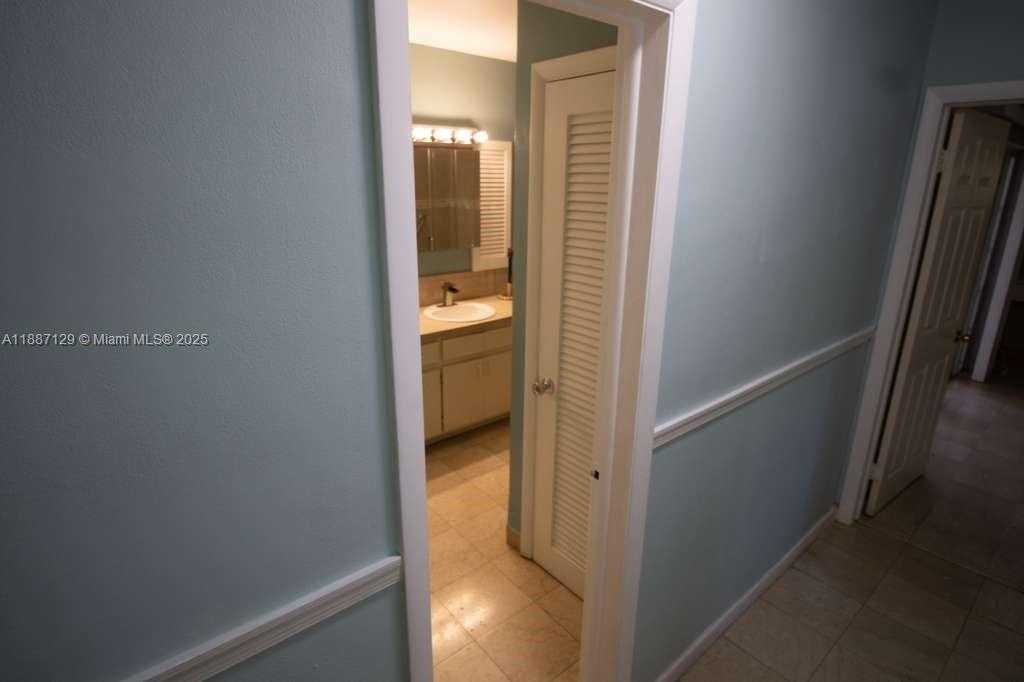 Small Image of 9041 SOUTH WEST 88TH ST #9041, Miami Number 32