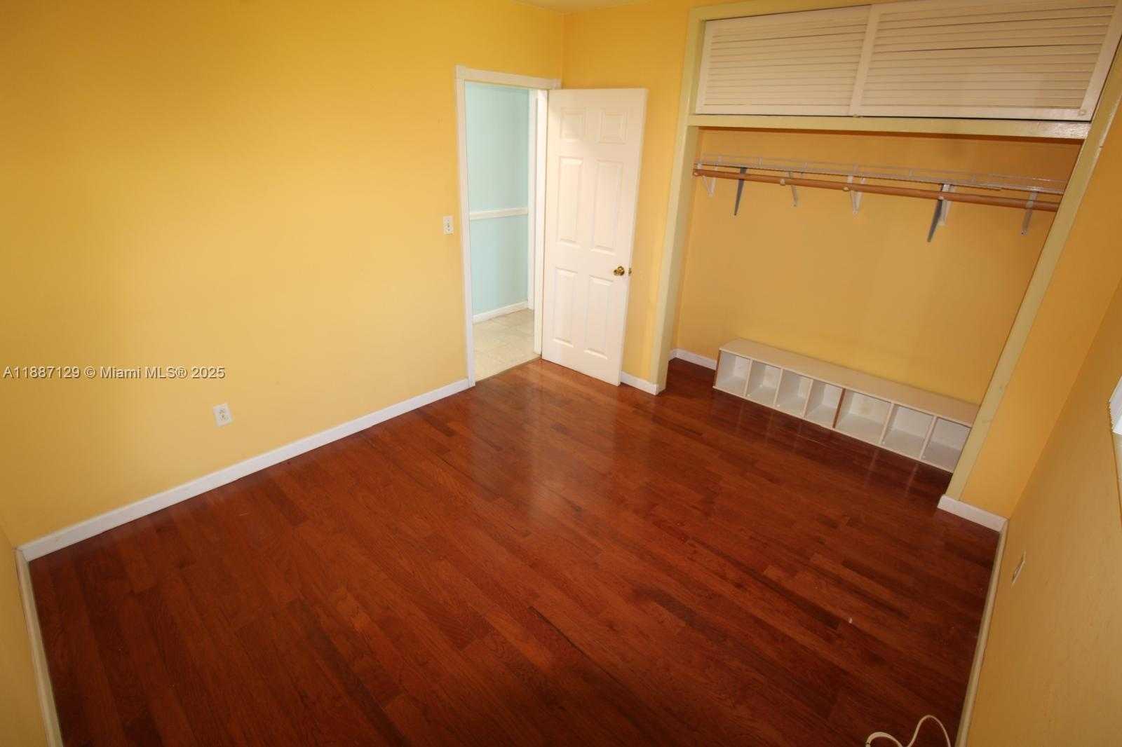 Small Image of 9041 SOUTH WEST 88TH ST #9041, Miami Number 34