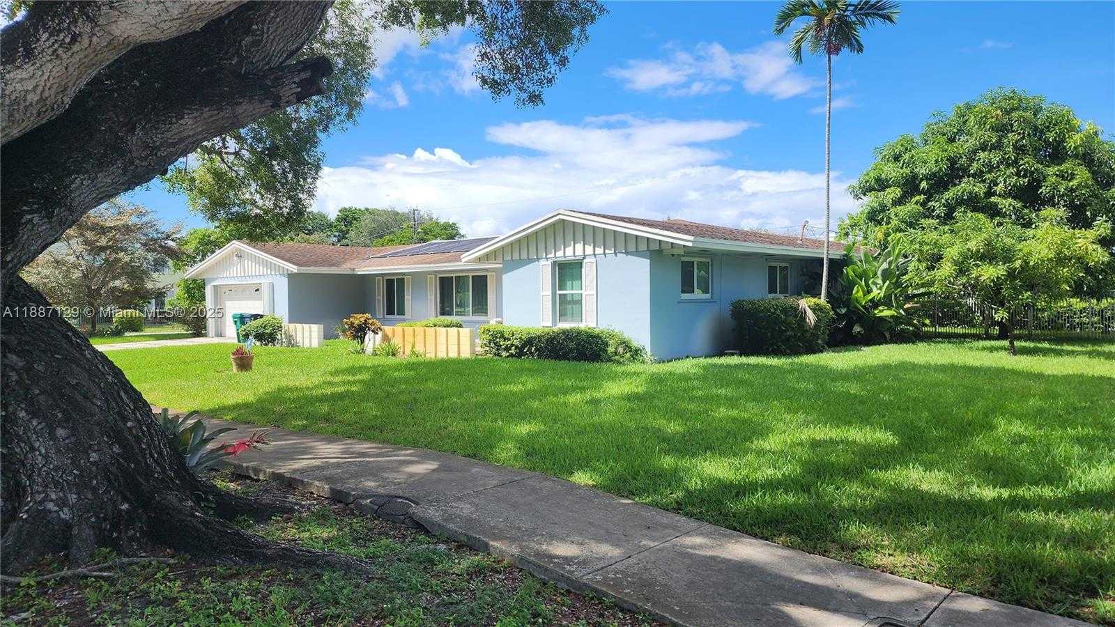 Small Image of 9041 SOUTH WEST 88TH ST #9041, Miami Number 4