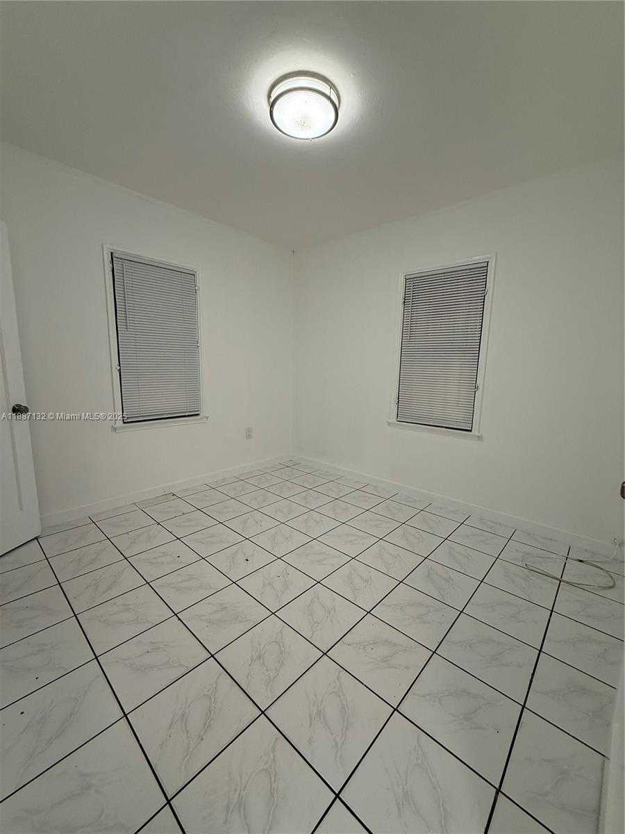 Small Image of 1200 NORTH EAST 128TH ST, North Miami Number 10