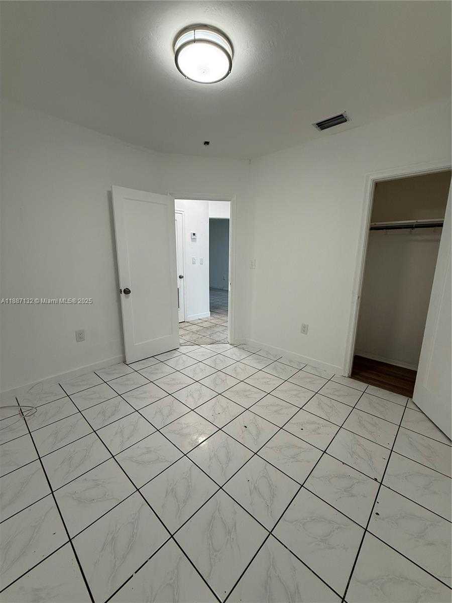 Small Image of 1200 NORTH EAST 128TH ST, North Miami Number 11