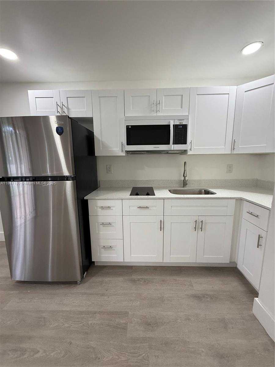 Small Image of 1200 NORTH EAST 128TH ST, North Miami Number 13