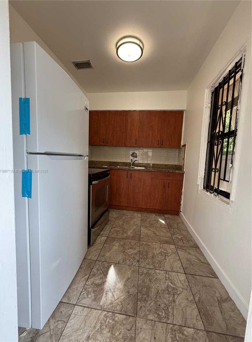 Small Image of 1200 NORTH EAST 128TH ST, North Miami Number 2