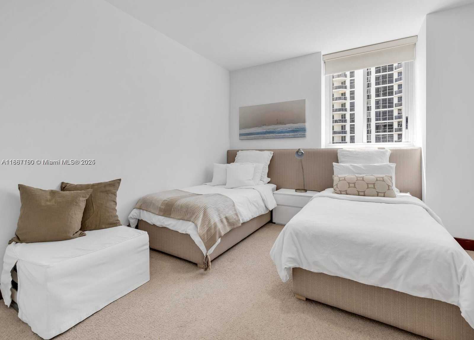 Small Image of 4779 WEST COLLINS AVE #1005, Miami Beach Number 13