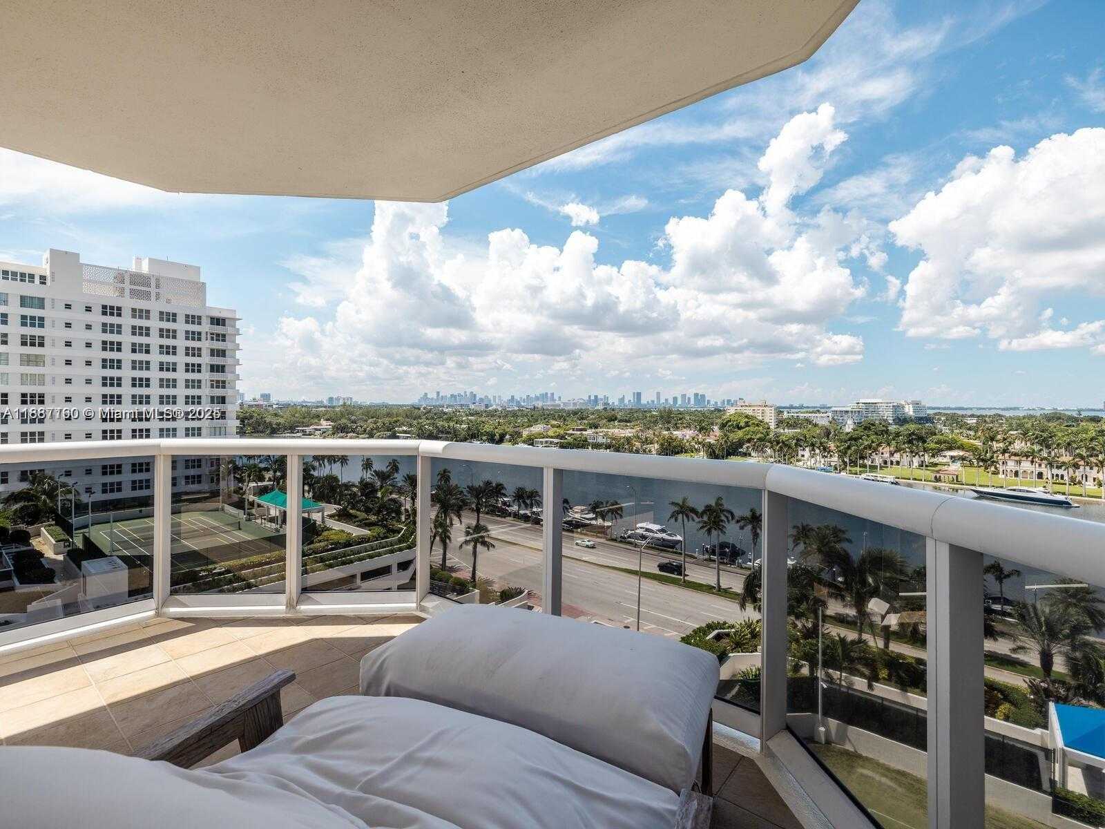 Small Image of 4779 WEST COLLINS AVE #1005, Miami Beach Number 16