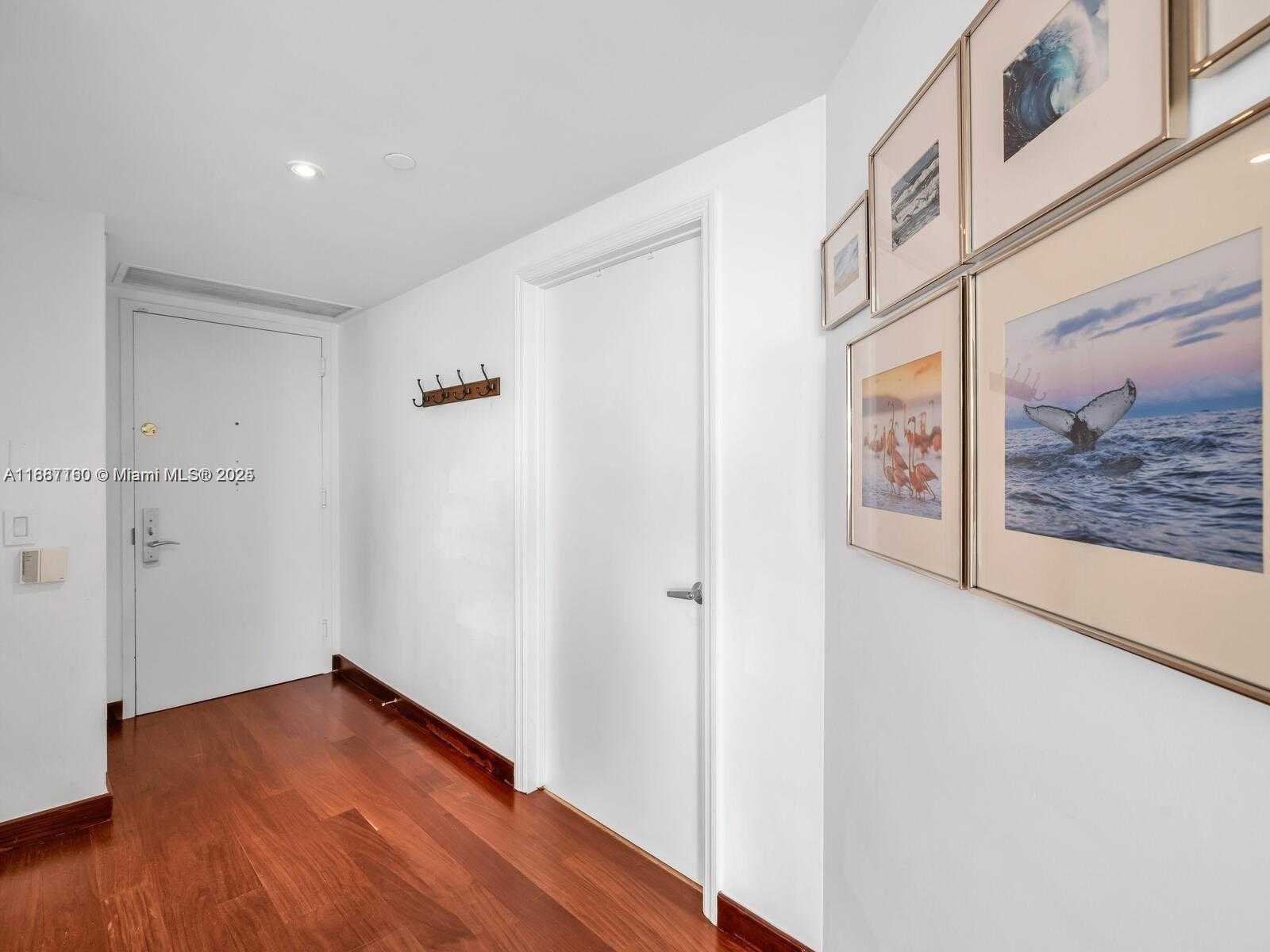 Small Image of 4779 WEST COLLINS AVE #1005, Miami Beach Number 9