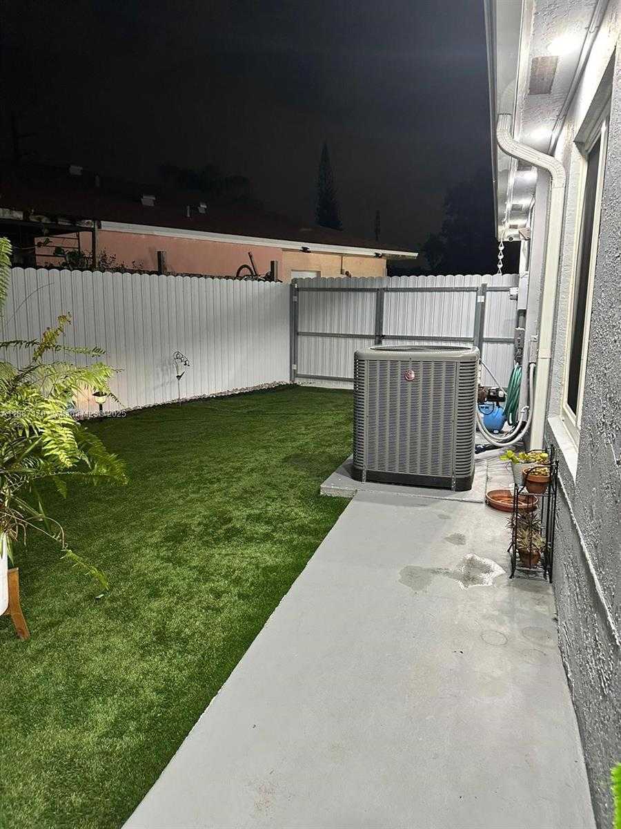 Small Image of 12634 SOUTH WEST 256TH TER, Homestead Number 4