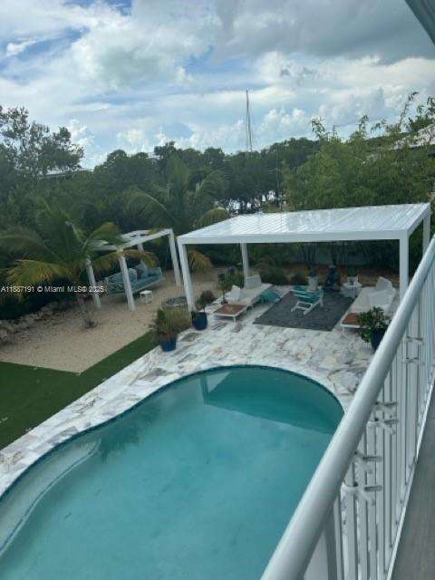 Imagen de Pequeño Objeto