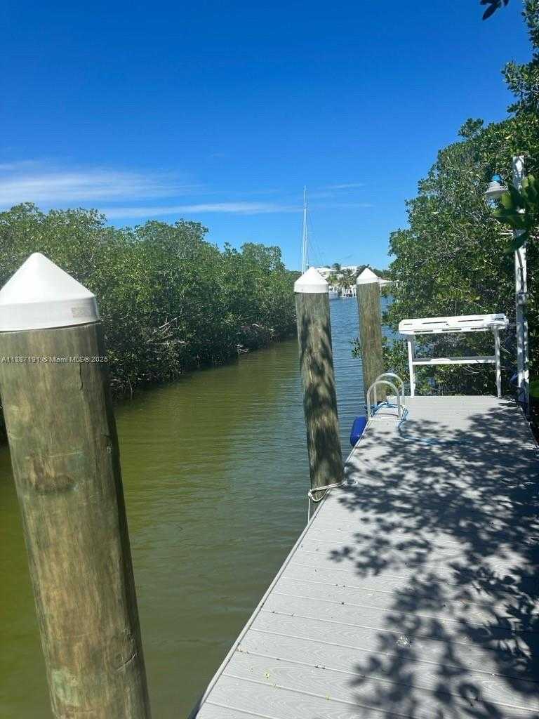 Imagen de Pequeño Objeto