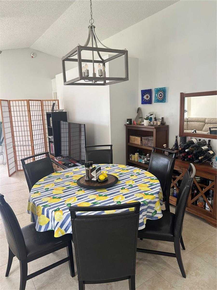 Small Image of 1669 SALERNO CIR, Weston Number 5