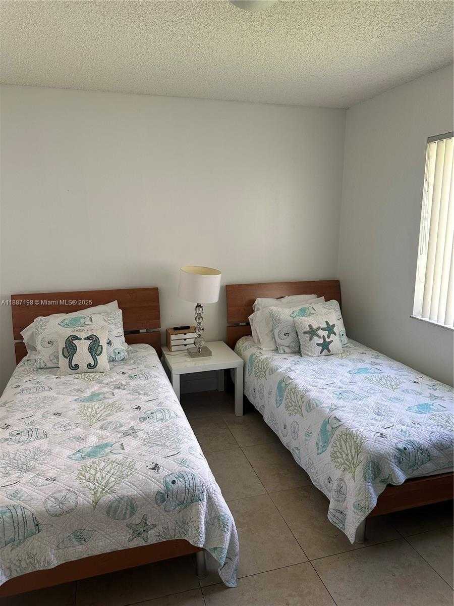 Small Image of 1669 SALERNO CIR, Weston Number 6