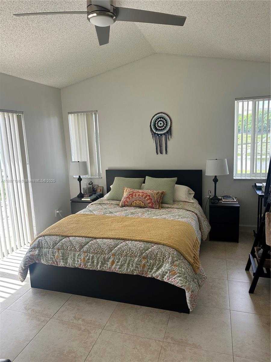 Small Image of 1669 SALERNO CIR, Weston Number 7