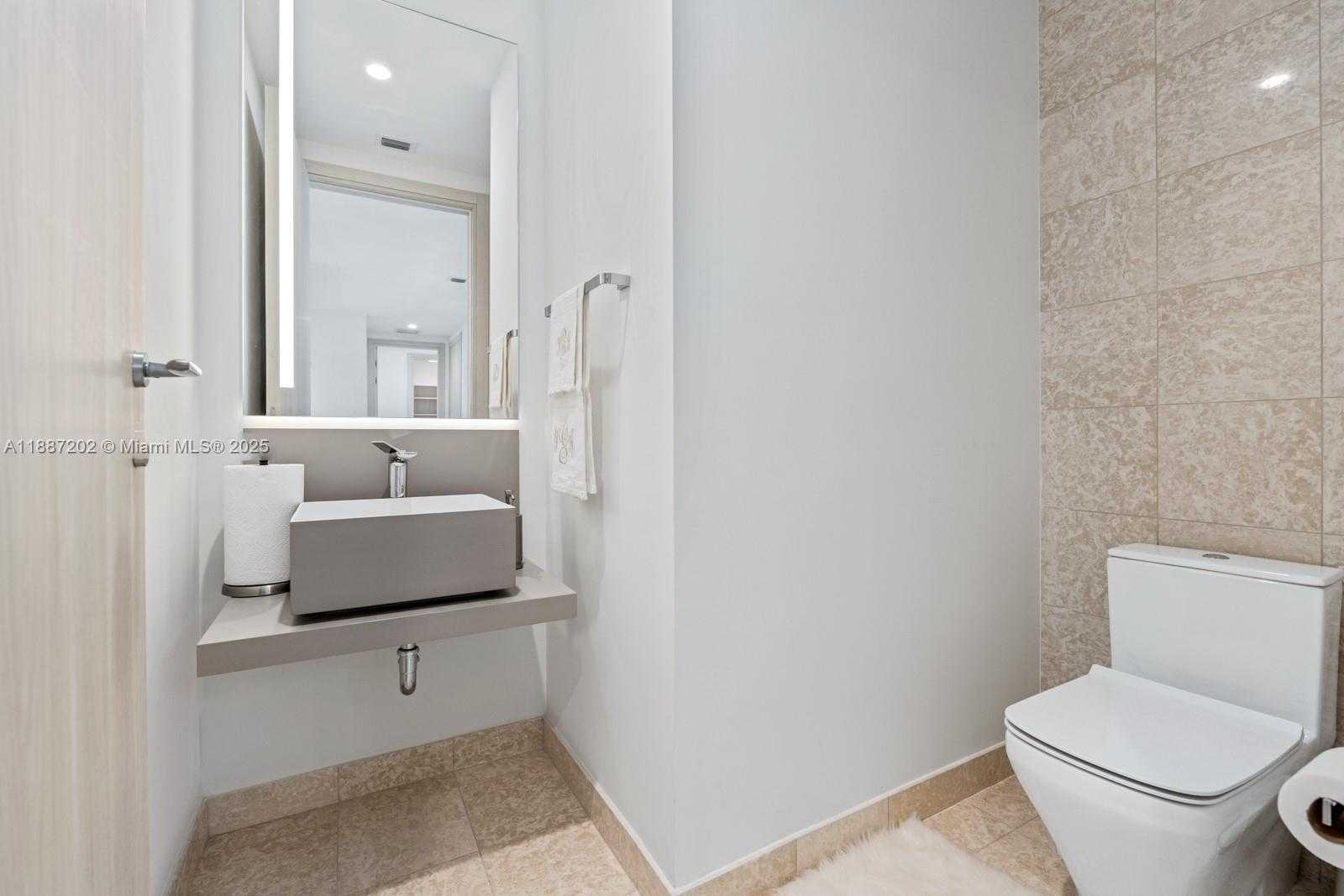 Small Image of 1000 BRICKELL PLZ #PH6006, Miami Number 23