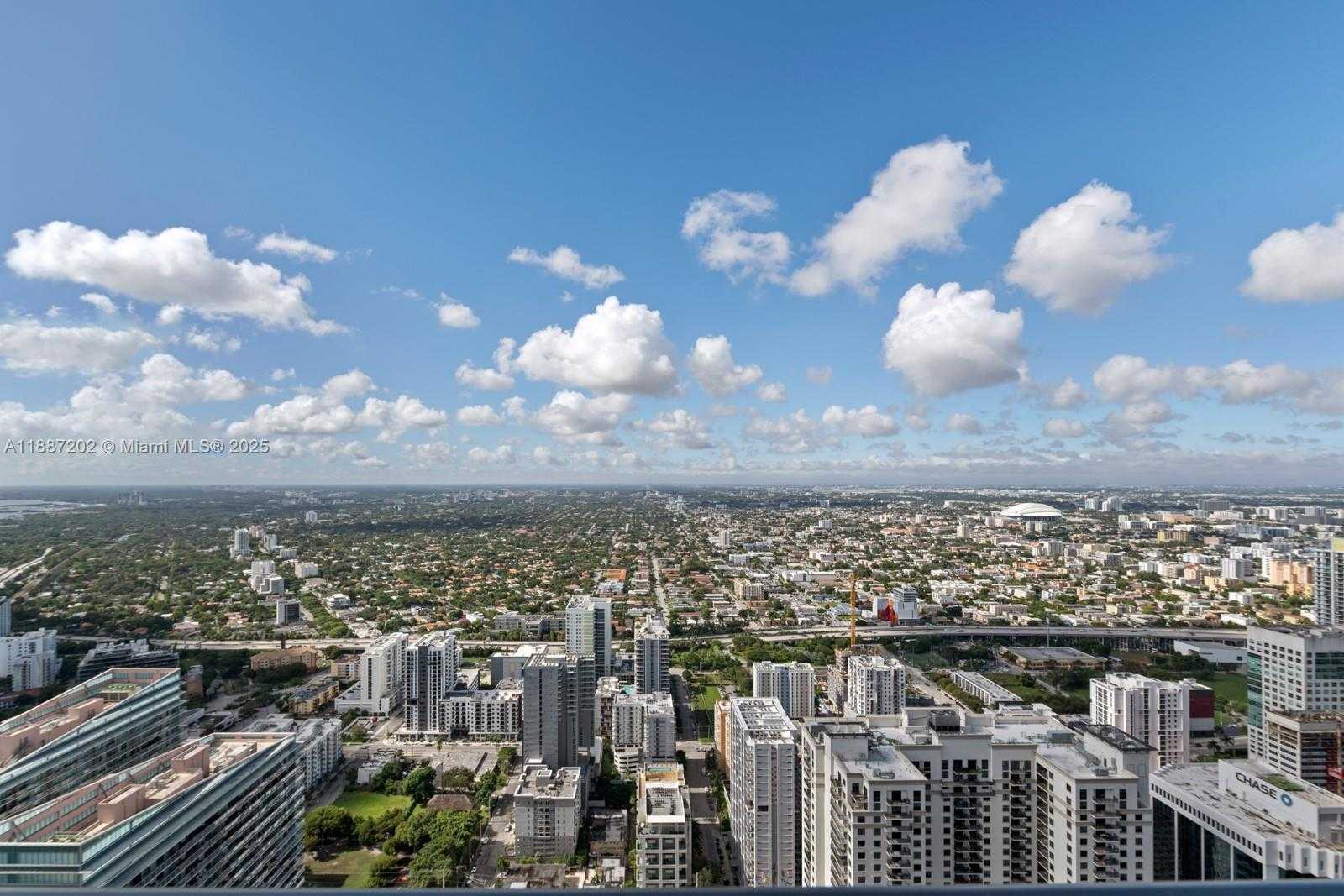 Small Image of 1000 BRICKELL PLZ #PH6006, Miami Number 24