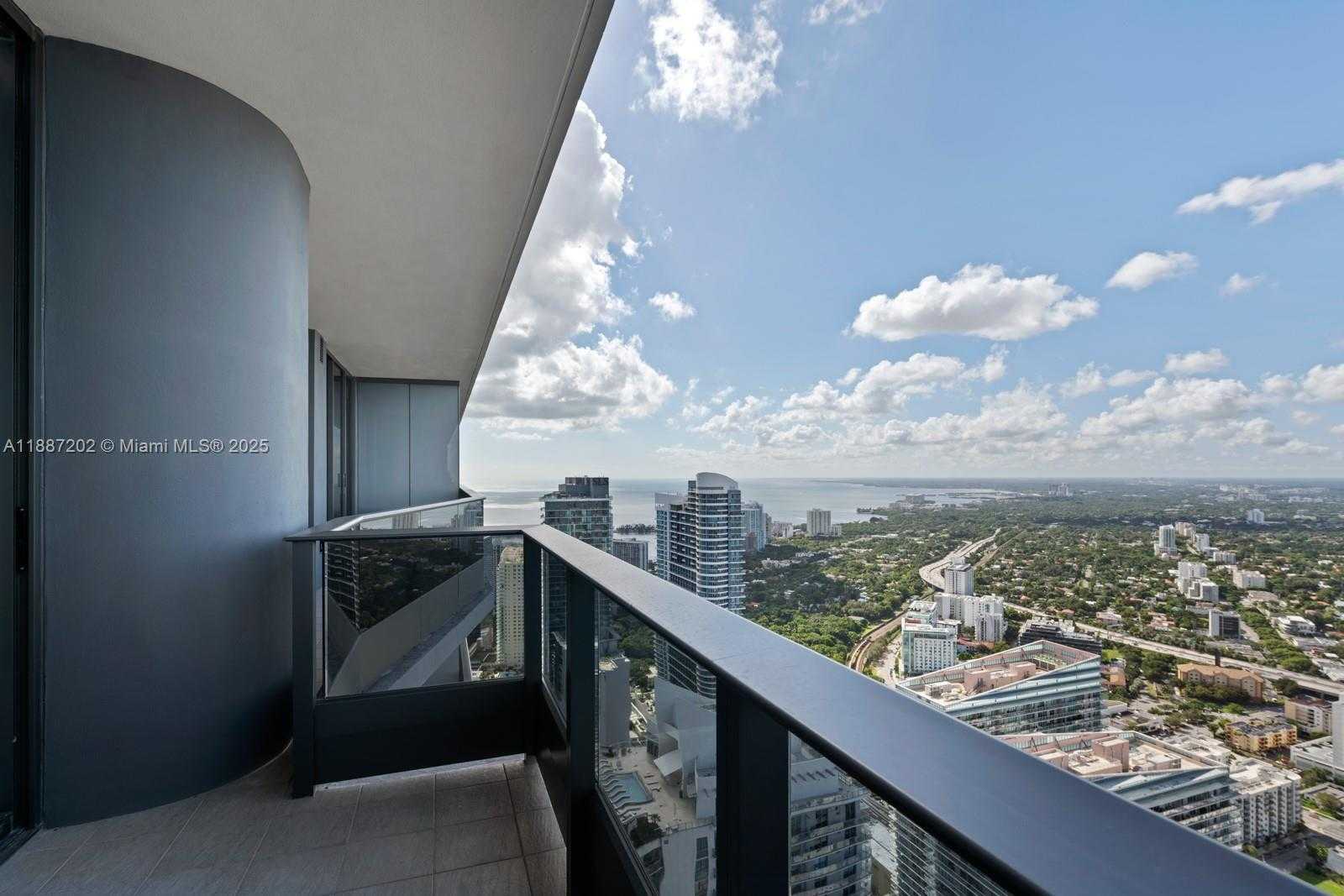 Small Image of 1000 BRICKELL PLZ #PH6006, Miami Number 25