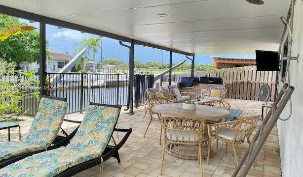 Small Image of 6020 SOUTH WEST 17TH CT, Plantation Number 26