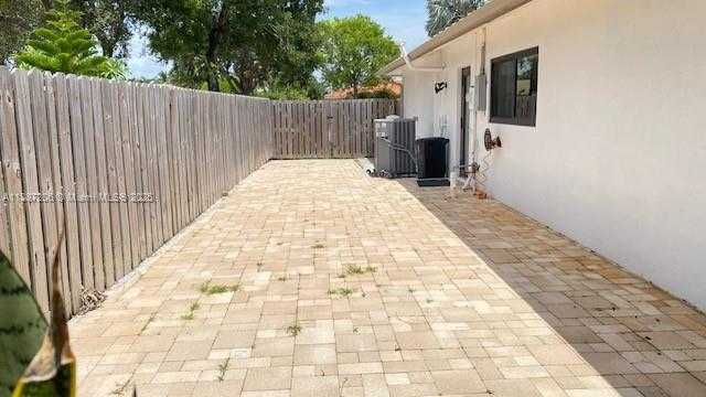 Small Image of 6020 SOUTH WEST 17TH CT, Plantation Number 27