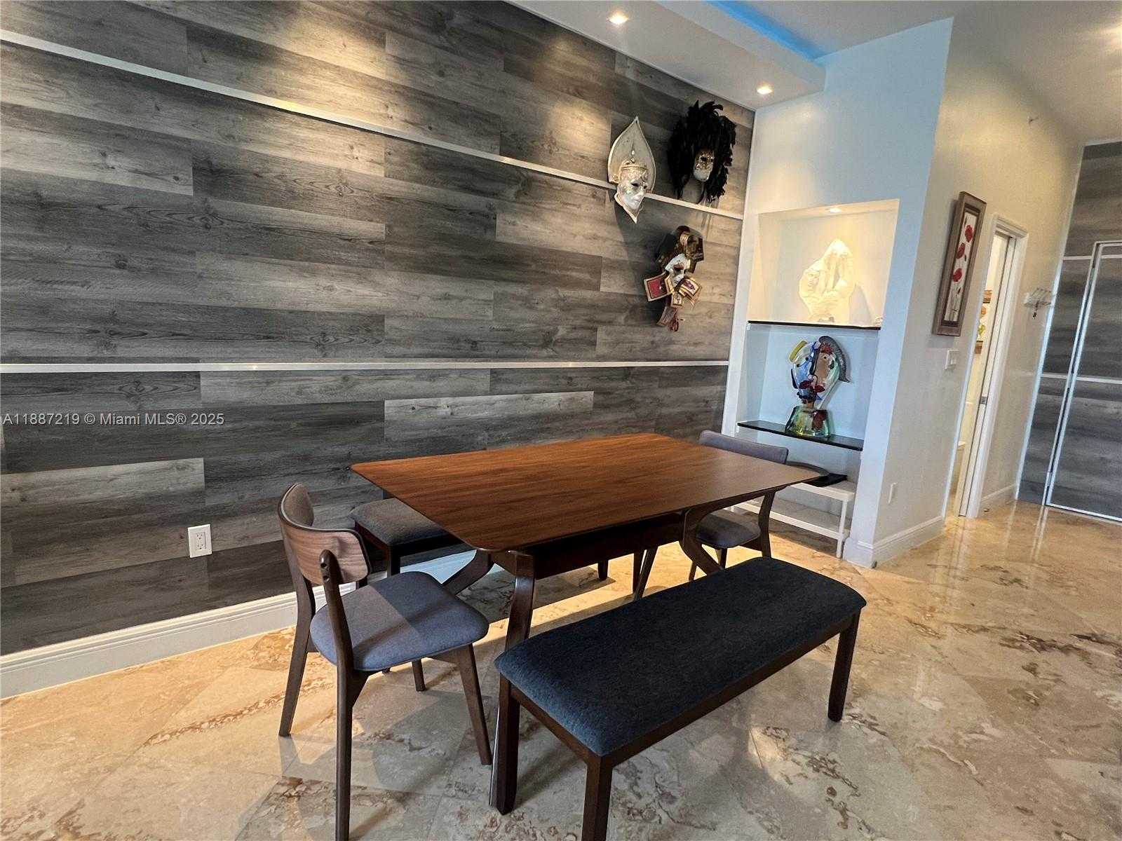 Small Image of 6917 COLLINS AVE #PH09, Miami Beach Number 12