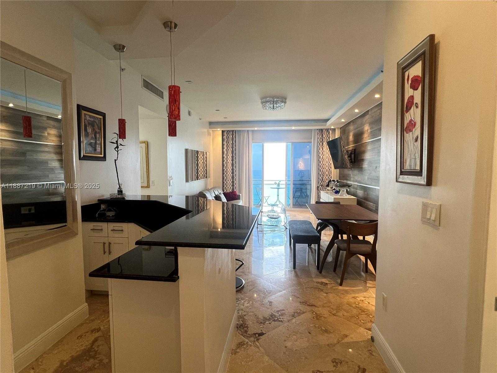 Small Image of 6917 COLLINS AVE #PH09, Miami Beach Number 7