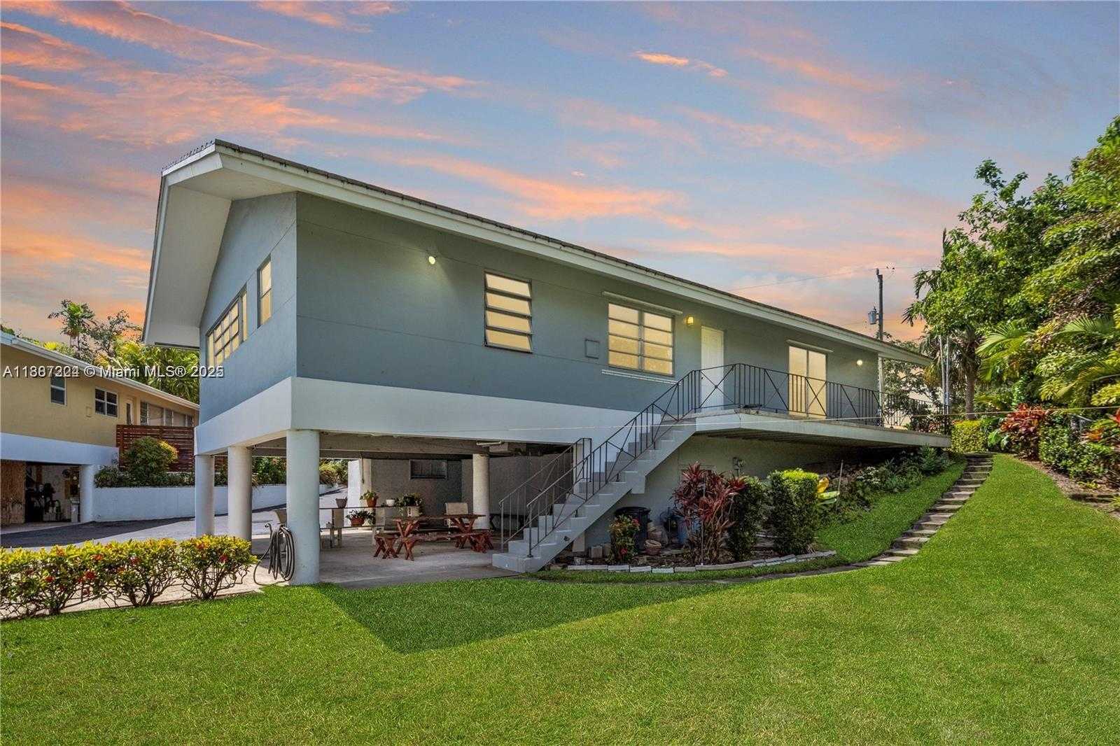 Small Image of Miami Shores Number 11