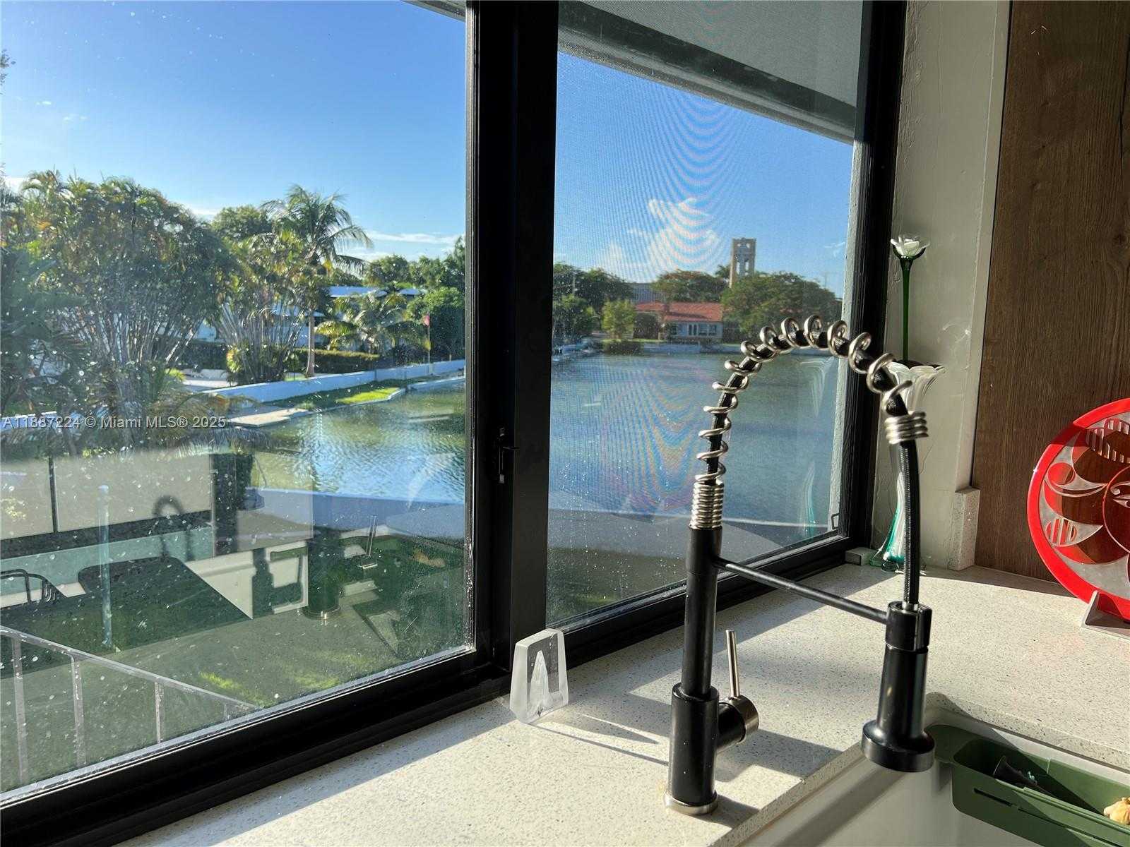 Small Image of Miami Shores Number 13