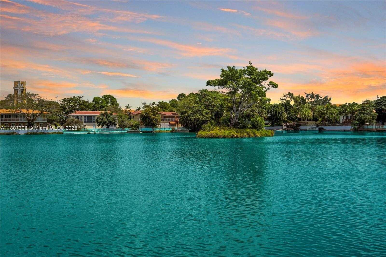 Small Image of Miami Shores Number 3