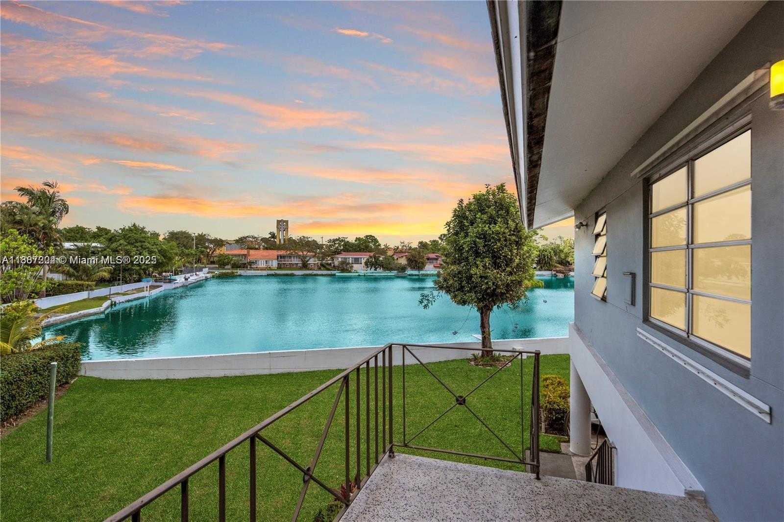 Small Image of Miami Shores Number 5