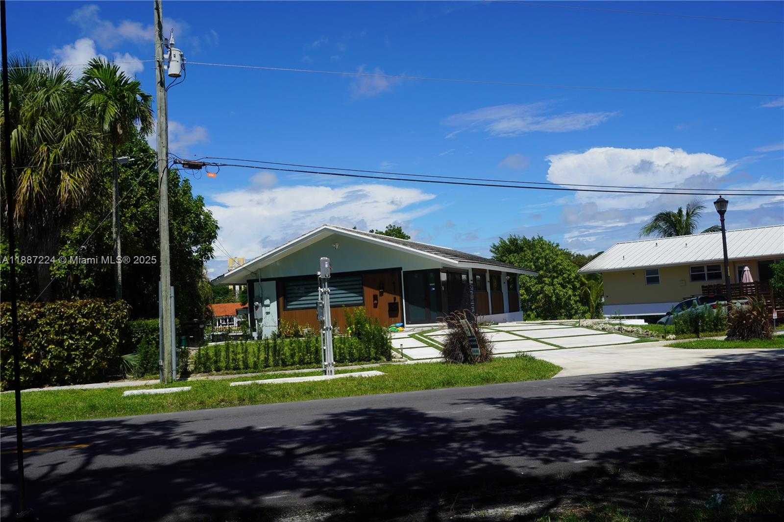 Small Image of Miami Shores Number 83