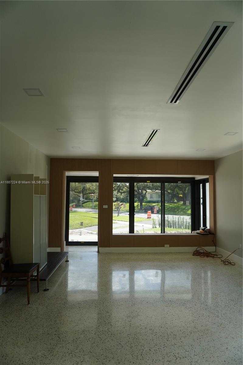 Small Image of Miami Shores Number 96