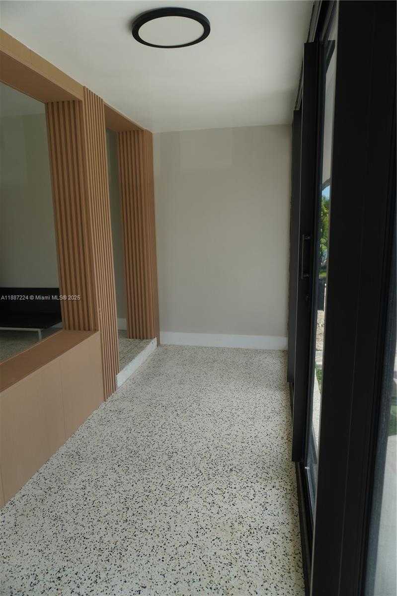 Small Image of Miami Shores Number 97