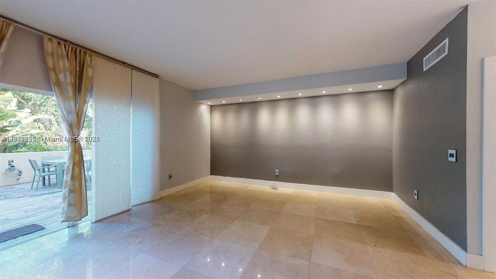 Small Image of 2430 BRICKELL AVE #102A, Miami Number 15