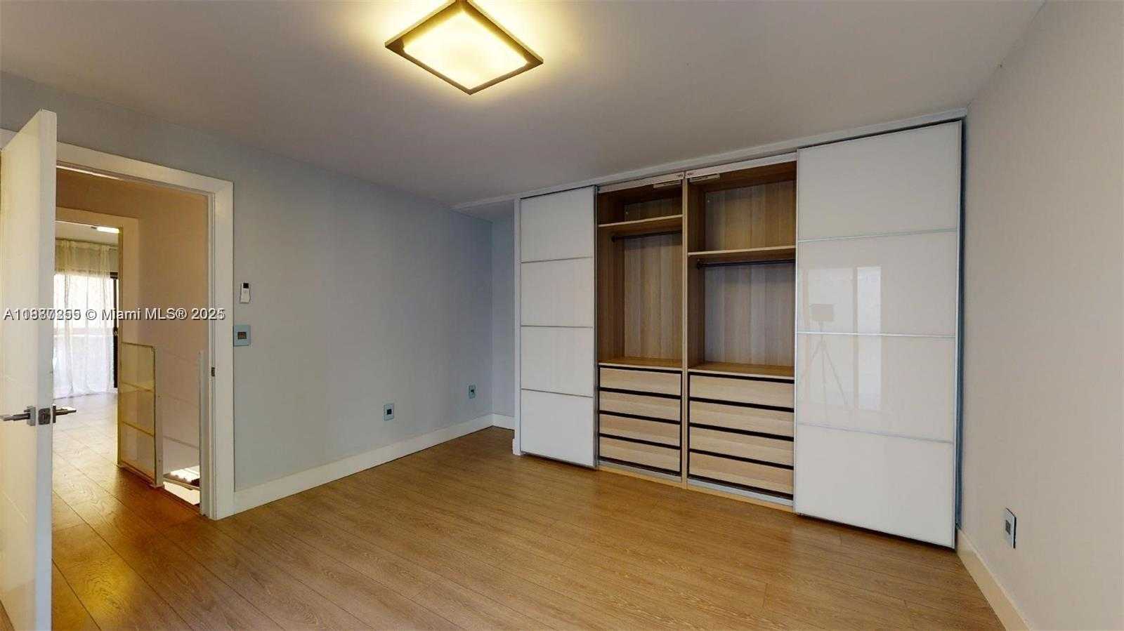 Small Image of 2430 BRICKELL AVE #102A, Miami Number 18