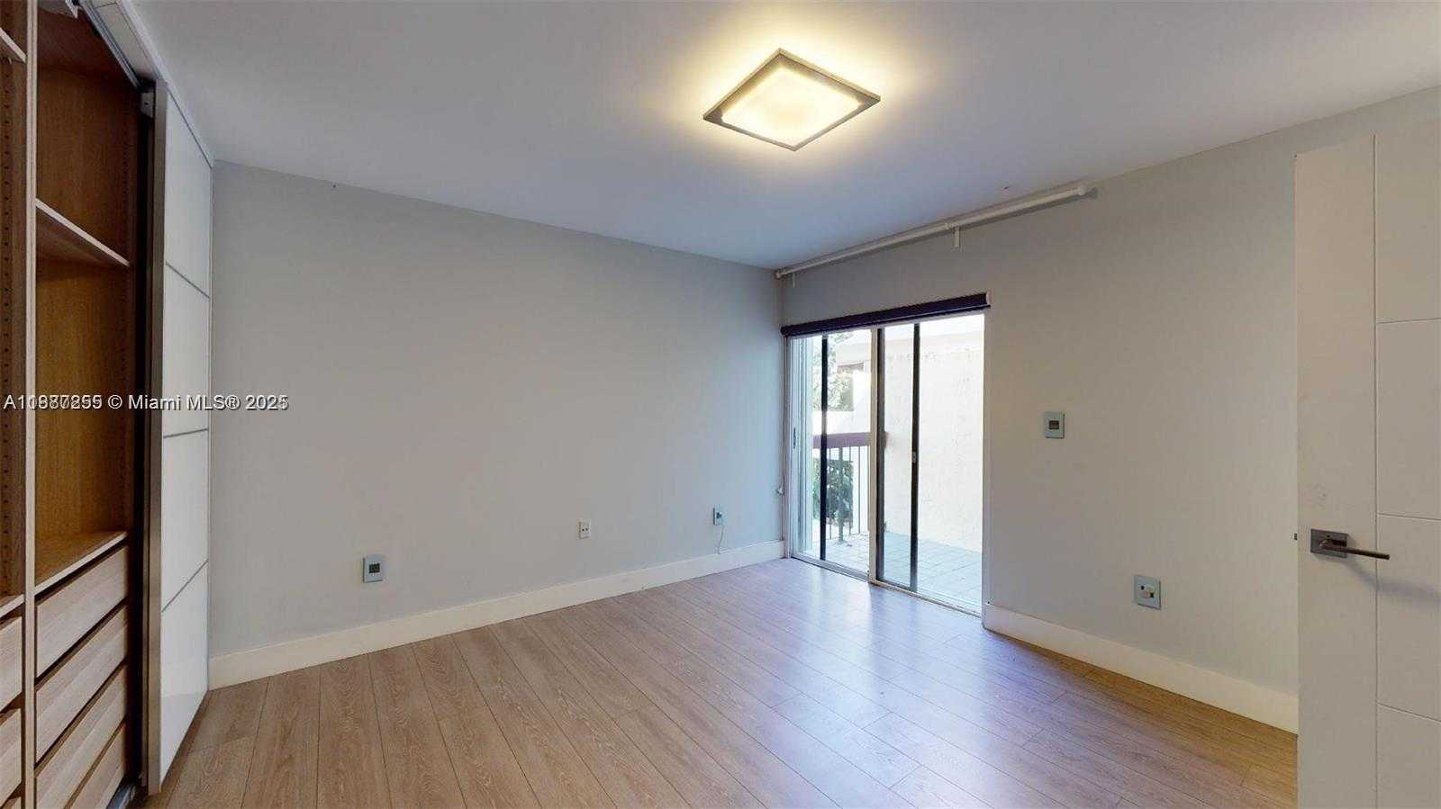Small Image of 2430 BRICKELL AVE #102A, Miami Number 21