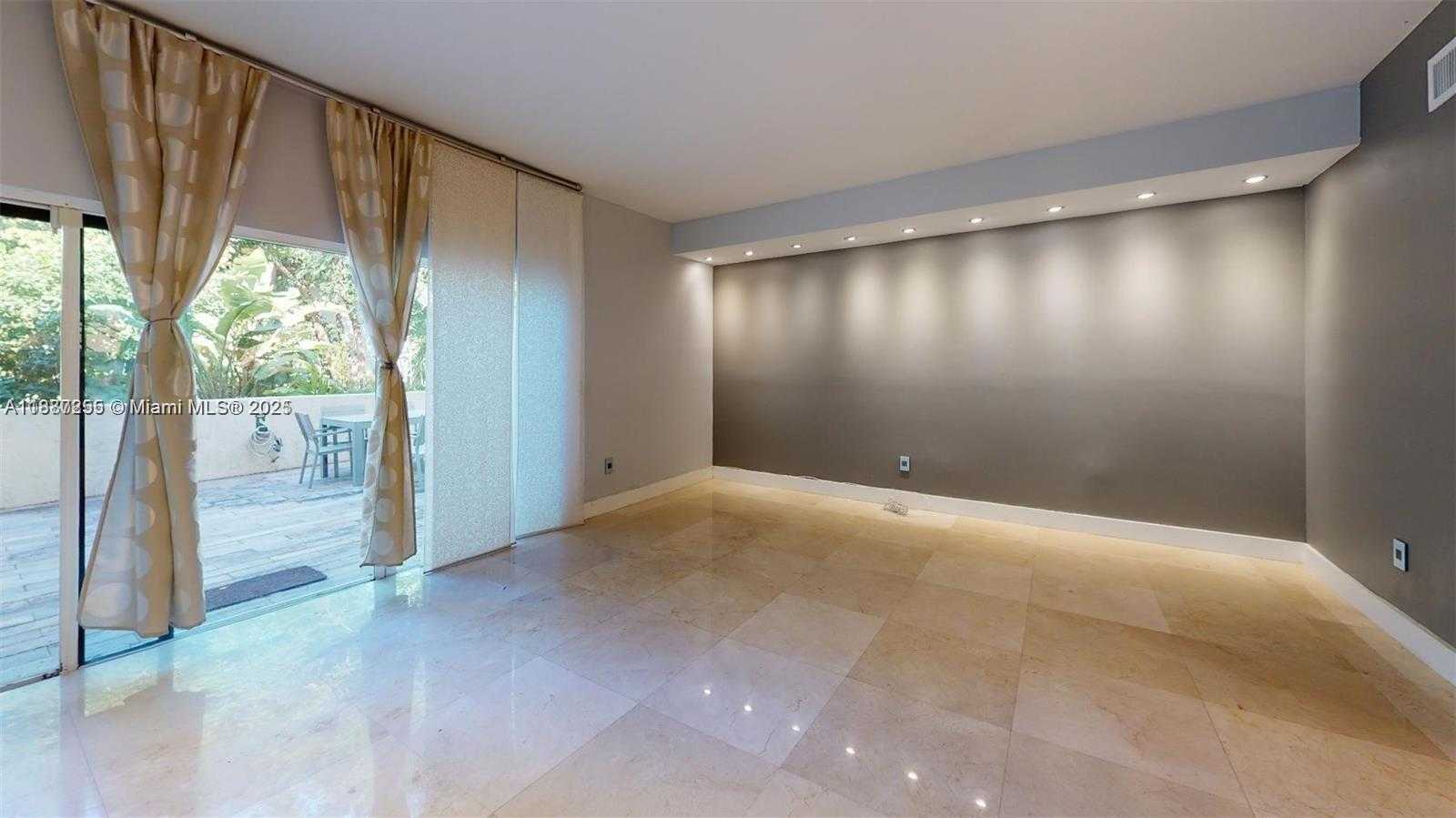 Small Image of 2430 BRICKELL AVE #102A, Miami Number 7