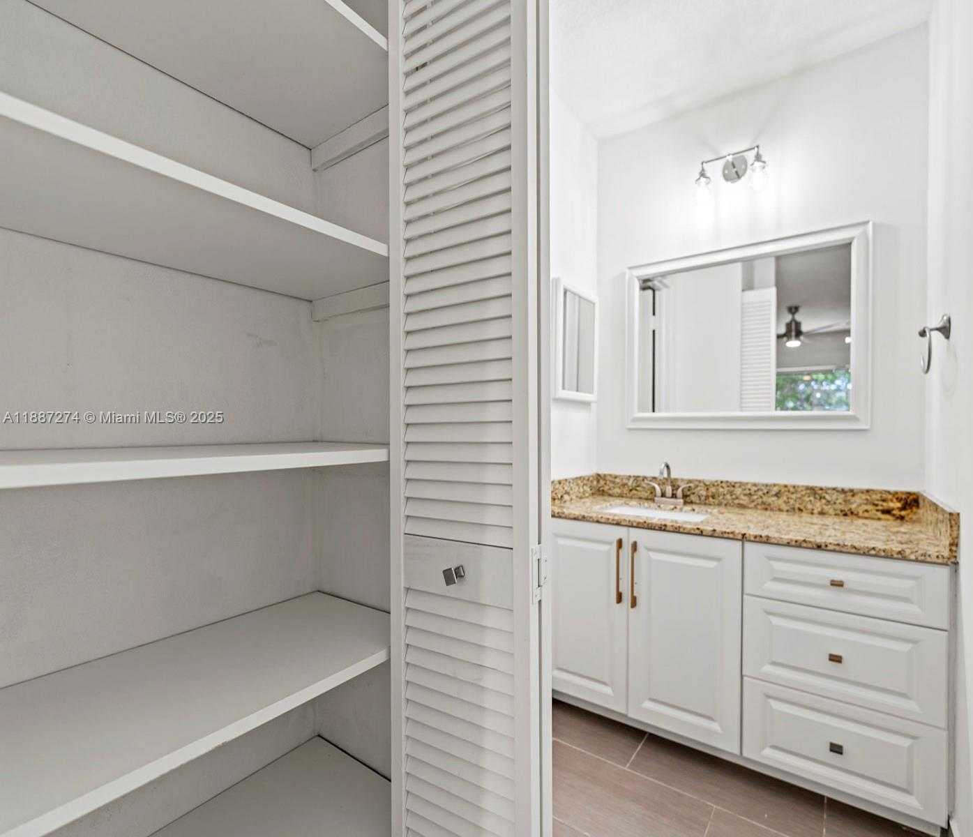 Small Image of 8218 SOUTH WEST 82ND CT #8218, Miami Number 14