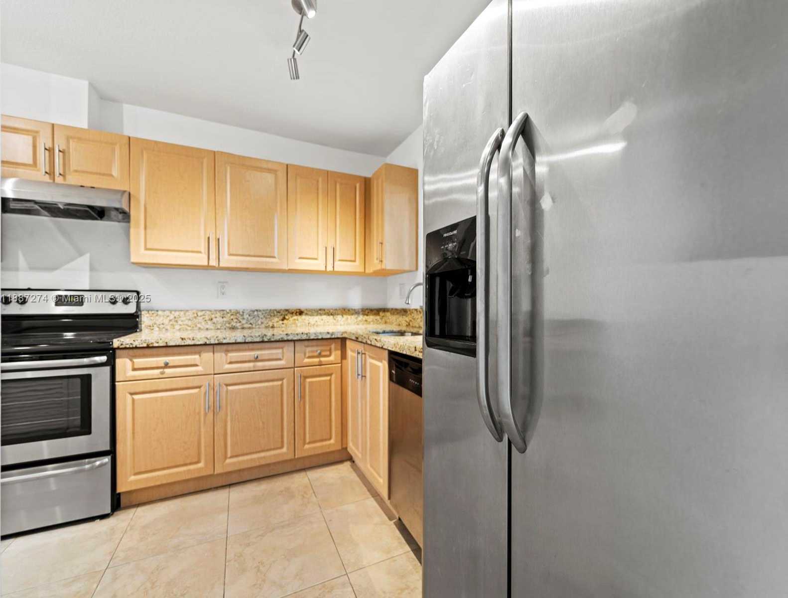 Small Image of 8218 SOUTH WEST 82ND CT #8218, Miami Number 2