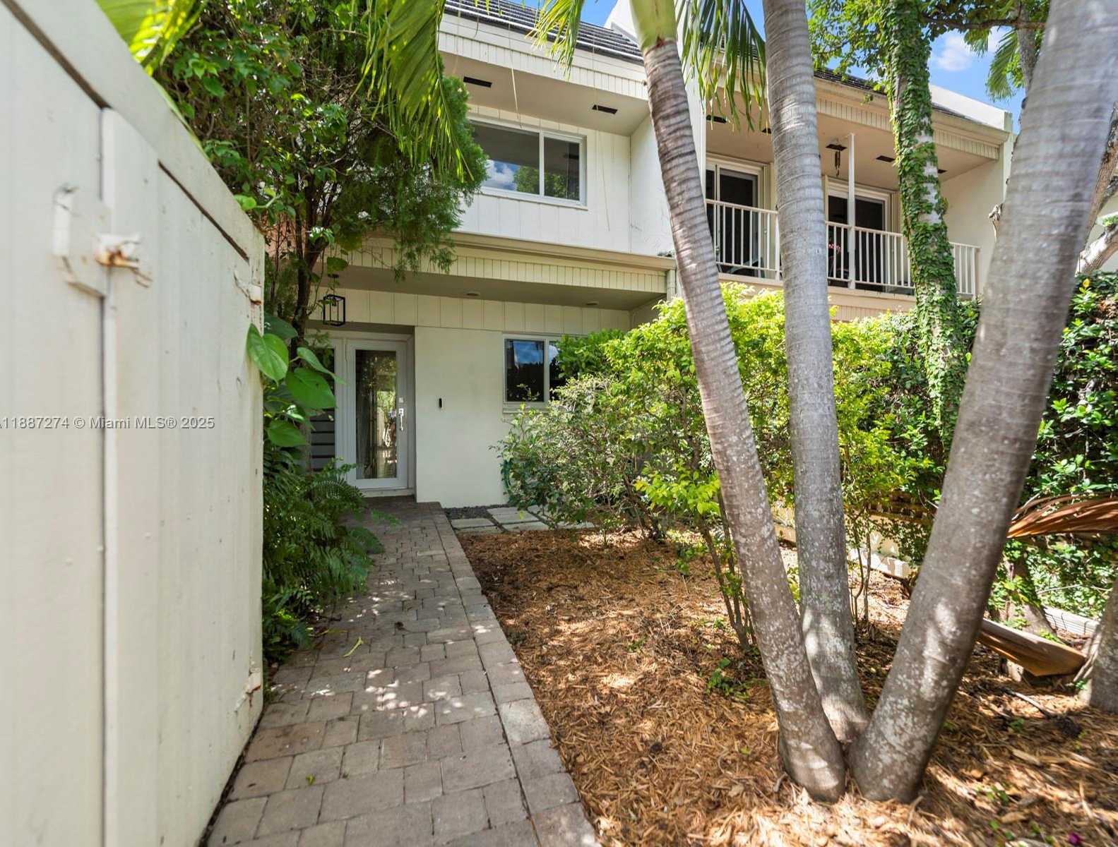 Small Image of 8218 SOUTH WEST 82ND CT #8218, Miami Number 21