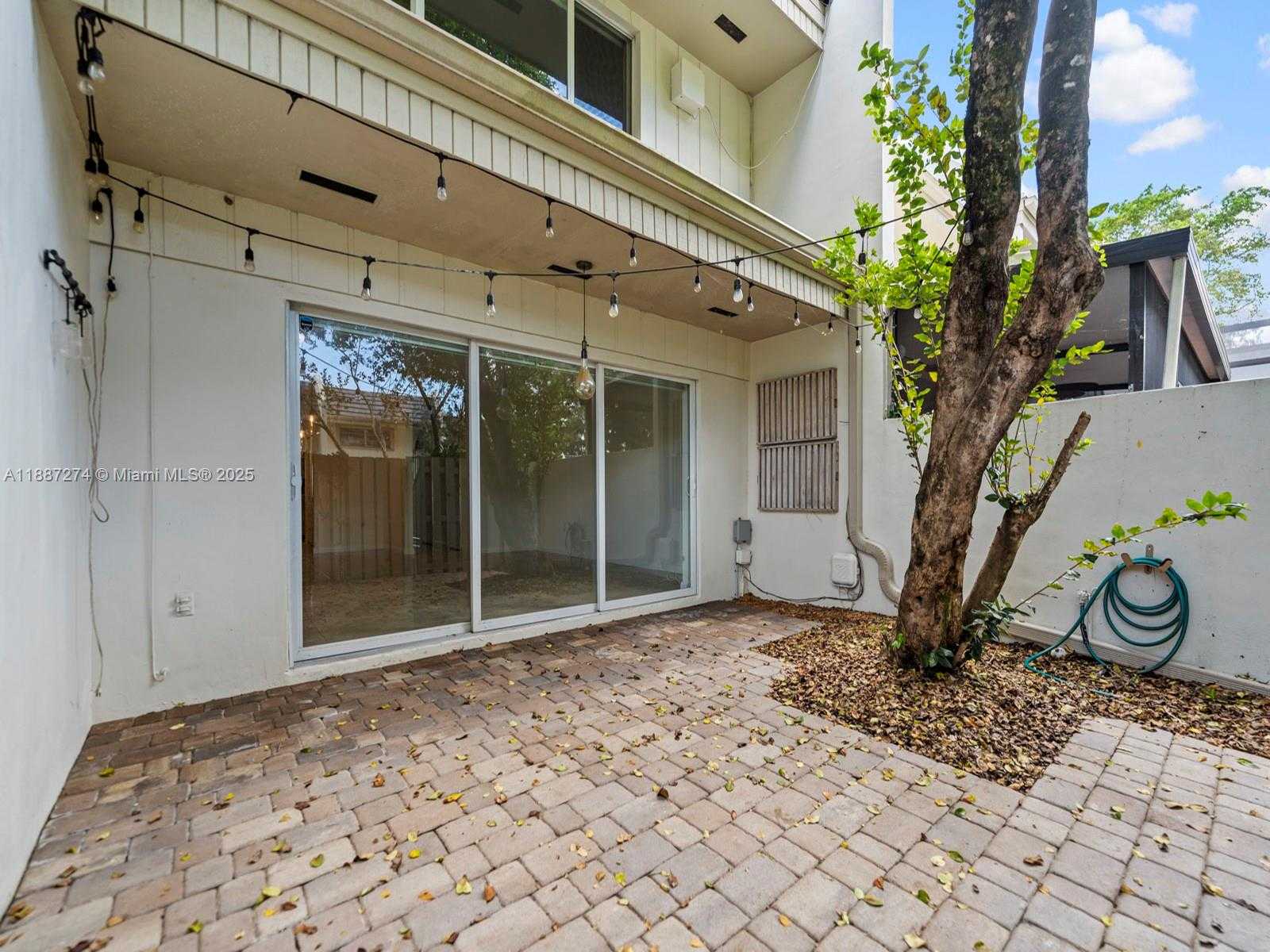 Small Image of 8218 SOUTH WEST 82ND CT #8218, Miami Number 22