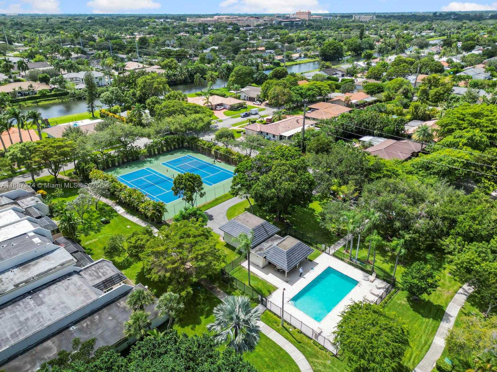 Small Image of 8218 SOUTH WEST 82ND CT #8218, Miami Number 26