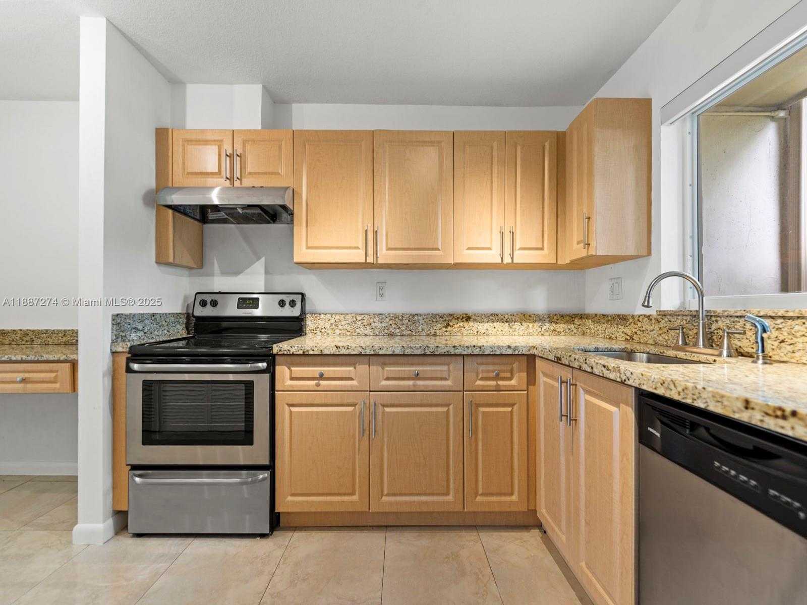 Small Image of 8218 SOUTH WEST 82ND CT #8218, Miami Number 3