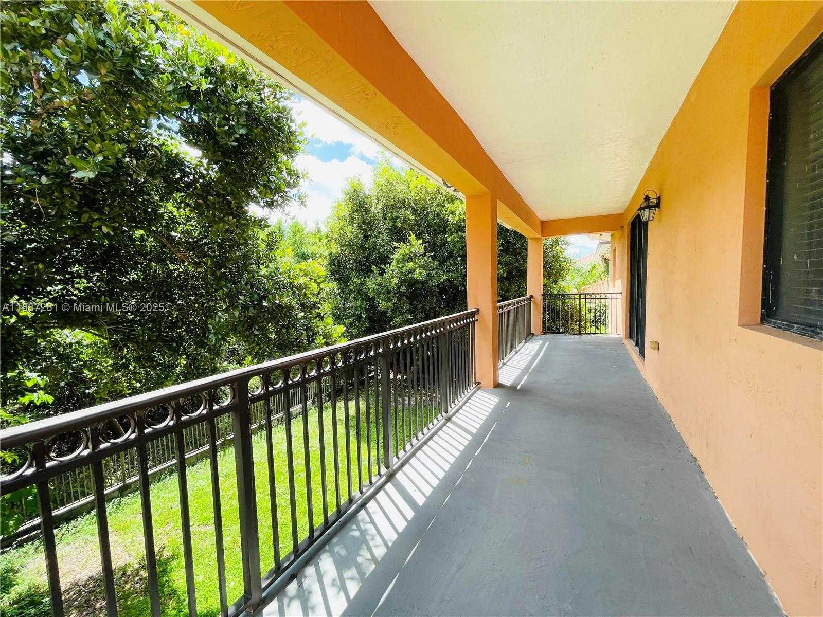 Small Image of 7636 SOUTH WEST 193RD LN, Cutler Bay Number 20