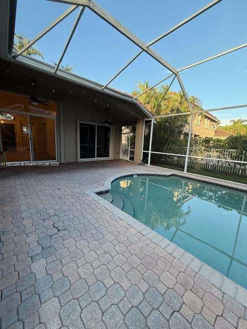 Small Image of 1825 VICTORIA POINTE CIR, Weston Number 17